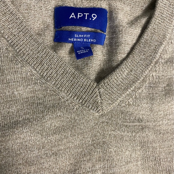 Tan Apt. 9 sweater size small - Picture 5 of 5